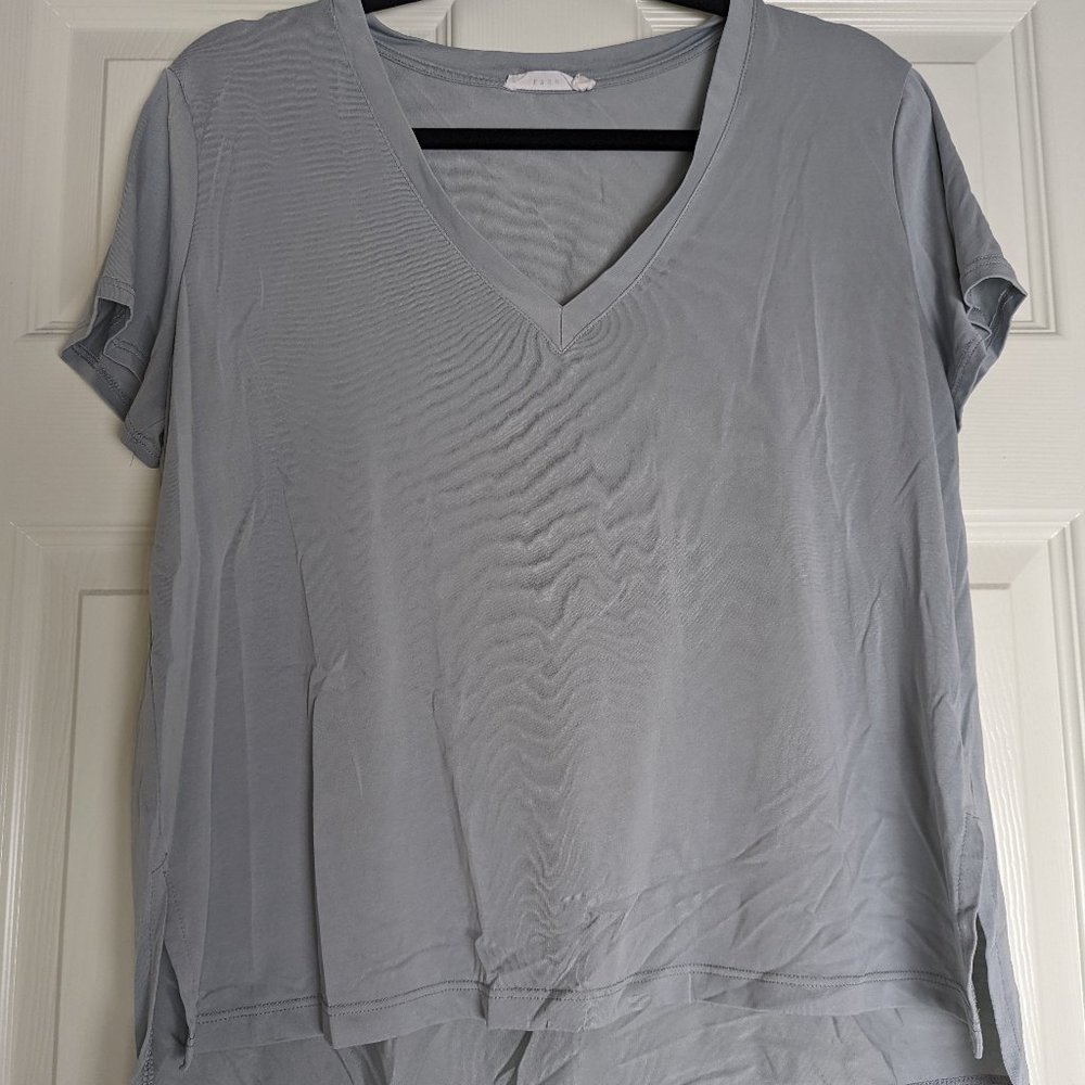 Boutique vneck blouse